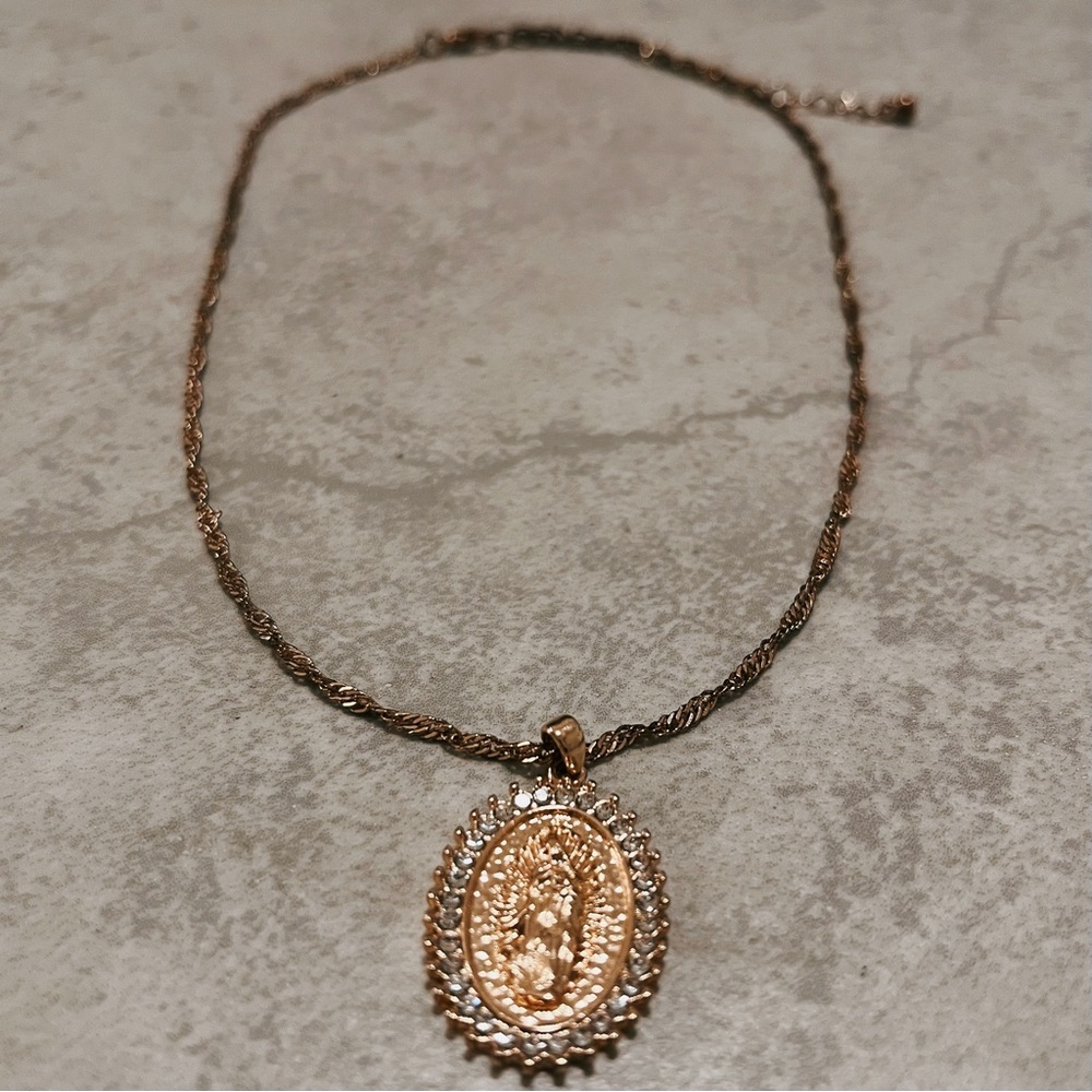 Gold Virgin Mary Nevklace
